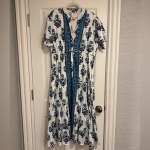 NWT Victoria Dunn Teal and White Floral Maxi Dress